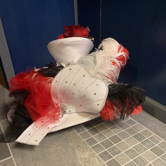 Kentucky Derby Hat!! Hand made winner! - Picture 2 of 8